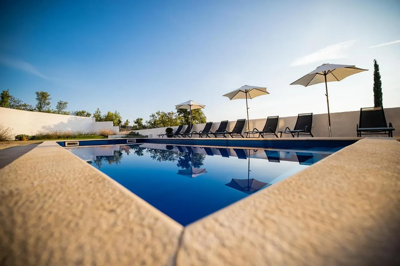 Royal Promons - Heated Pool Villa Starigrad Paklenica