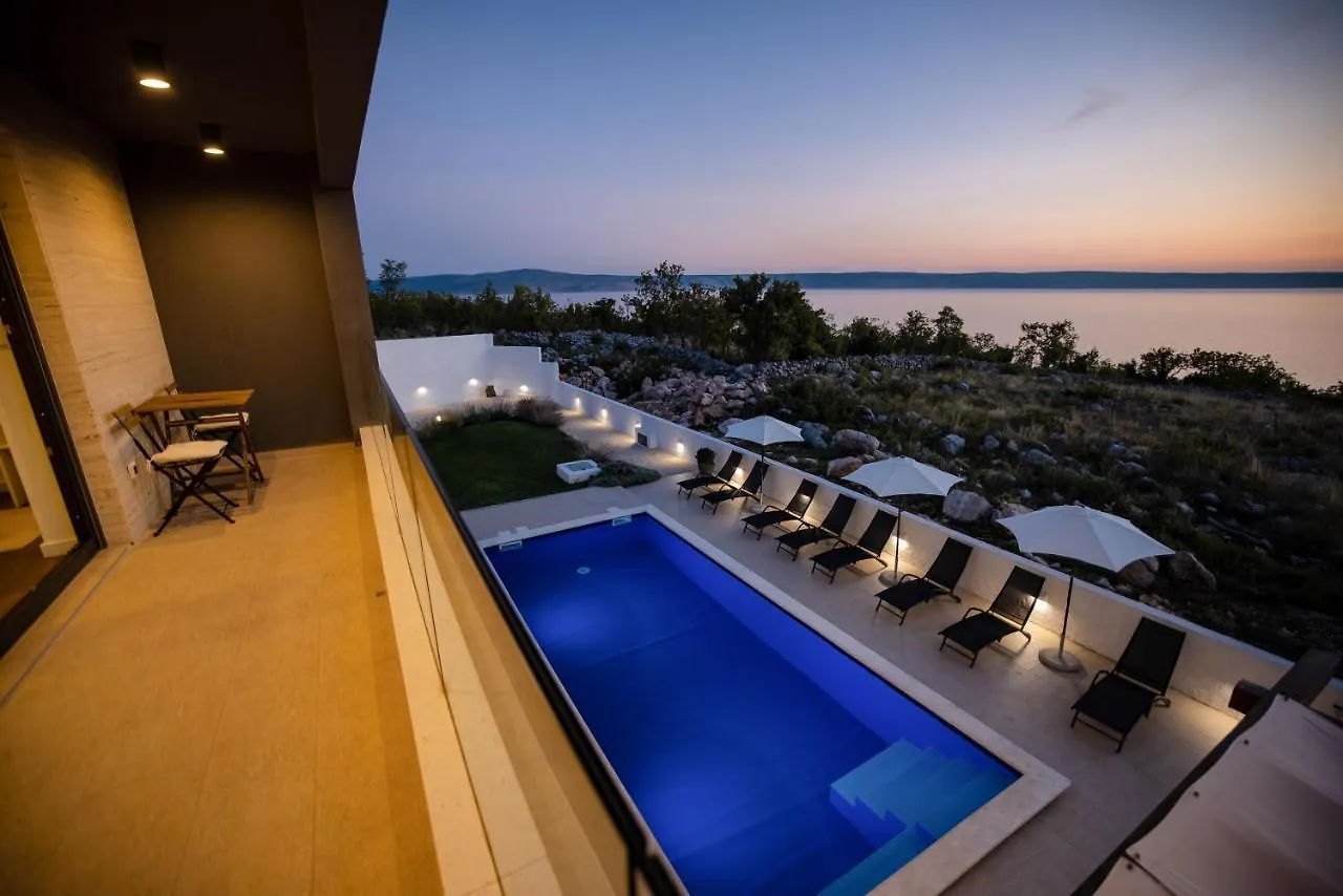 Villa Royal Promons - Heated Pool Starigrad Paklenica
