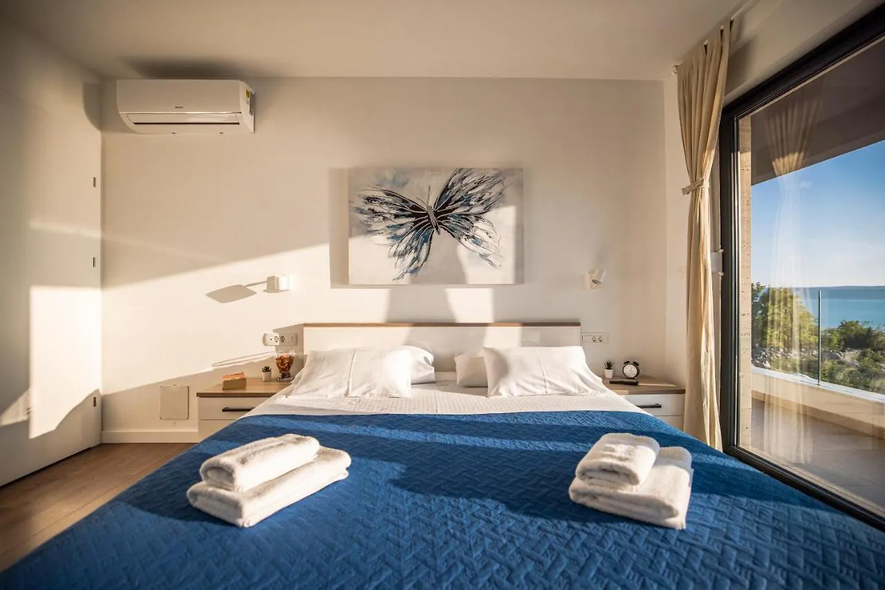 Royal Promons - Heated Pool Villa Starigrad Paklenica Croatia