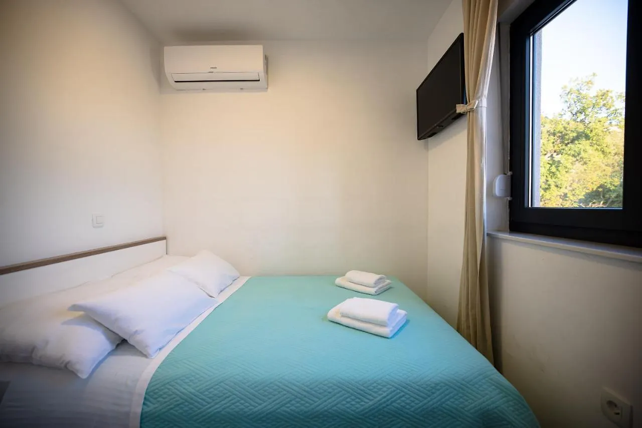 Royal Promons - Heated Pool Villa Starigrad Paklenica Croatia