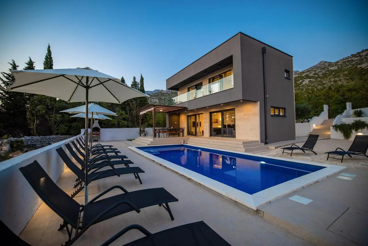 Royal Promons - Heated Pool Villa Starigrad Paklenica 0*,  Croatia