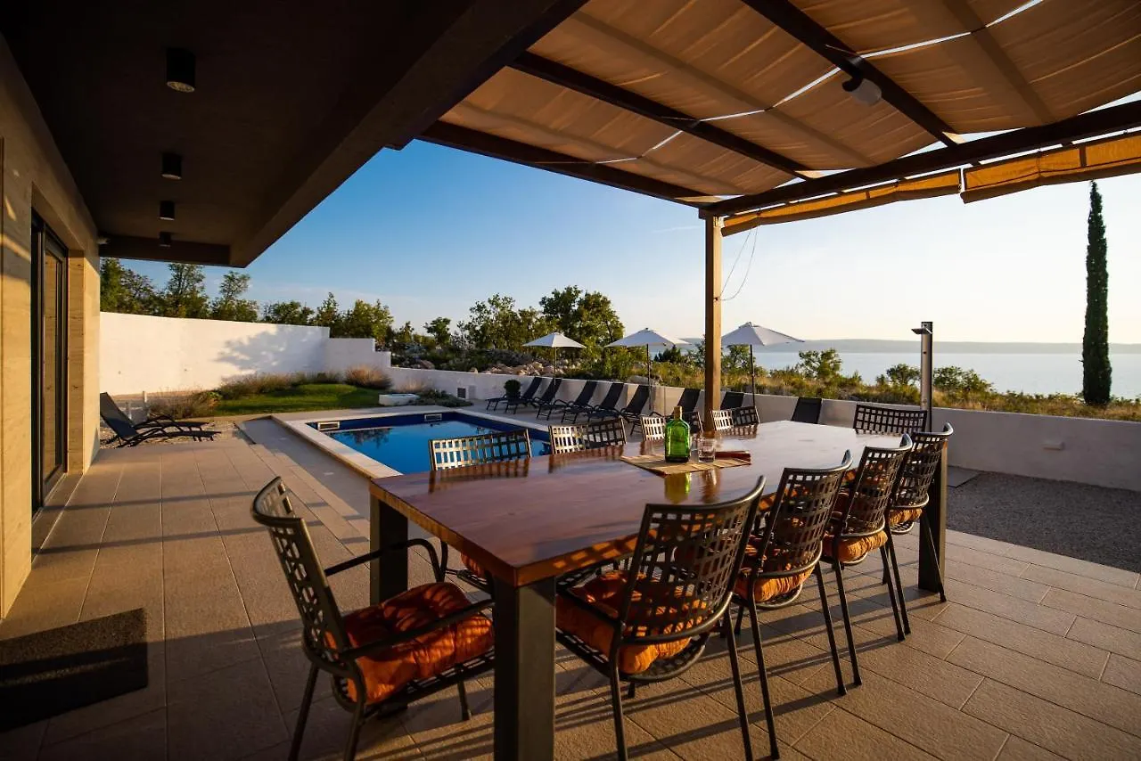 Royal Promons - Heated Pool Villa Starigrad Paklenica Croatia
