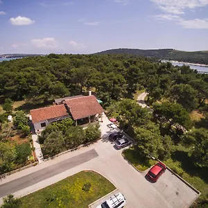 Rakic , Pomer Kroatien